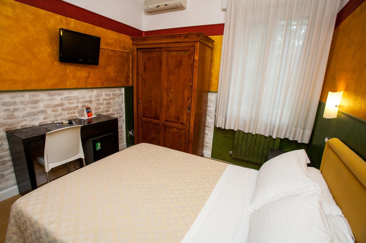 Diana Hotel 3*